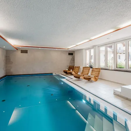Hotel Landhotel Neuhof 3*