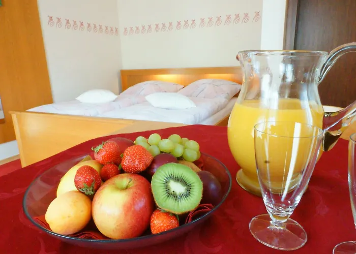 Neuhof Hotel 3*