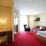 Otel Neuhof 3*
