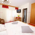 Neuhof 3*